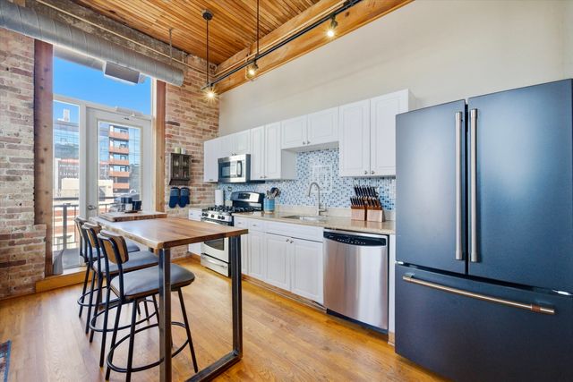 1801 S Michigan Avenue 601, Chicago, IL 60616