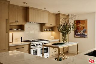 211 S Spalding Drive 110N, Beverly Hills, CA 90212