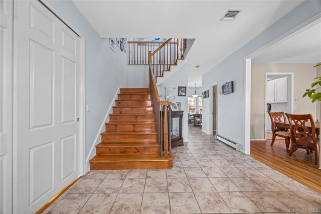 7 Bittersweet Lane, Center Moriches, NY 11934