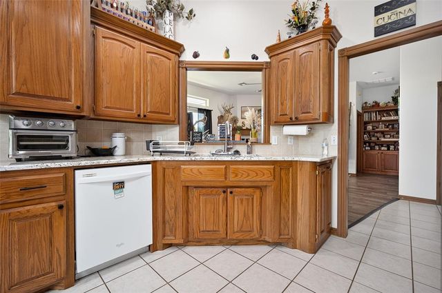 1322 Houser Lane, Blanchard, OK 73010