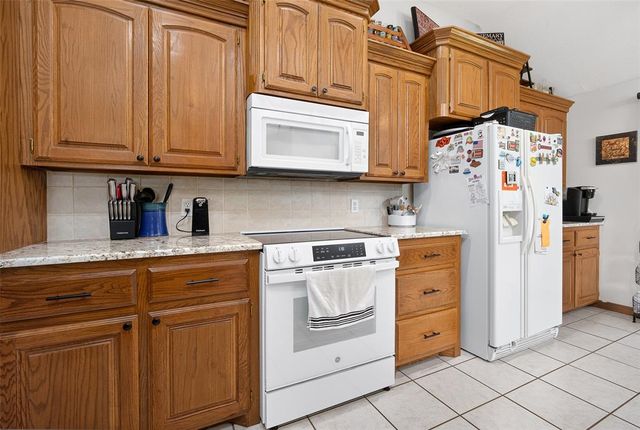1322 Houser Lane, Blanchard, OK 73010