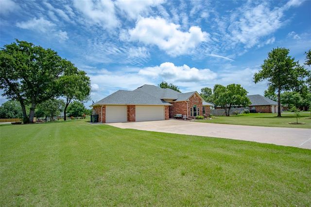 1322 Houser Lane, Blanchard, OK 73010
