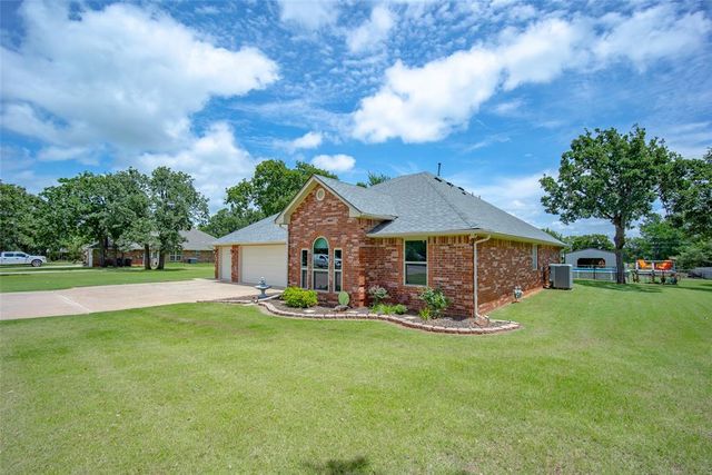 1322 Houser Lane, Blanchard, OK 73010