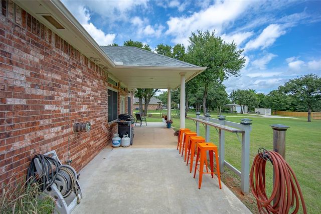 1322 Houser Lane, Blanchard, OK 73010