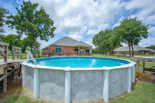 1322 Houser Lane, Blanchard, OK 73010