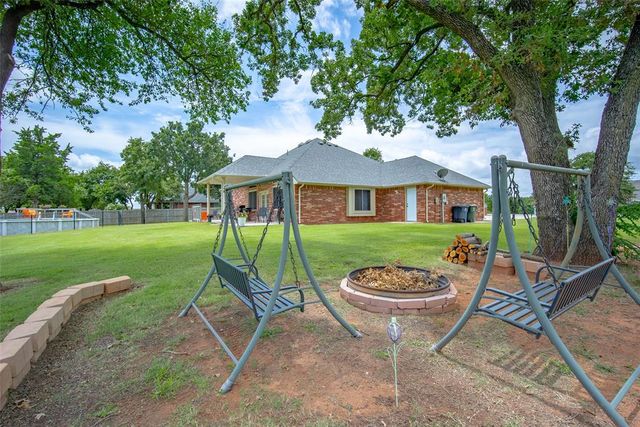 1322 Houser Lane, Blanchard, OK 73010