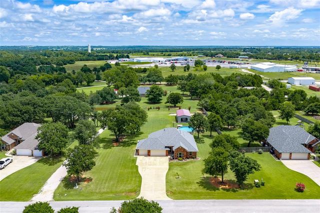 1322 Houser Lane, Blanchard, OK 73010