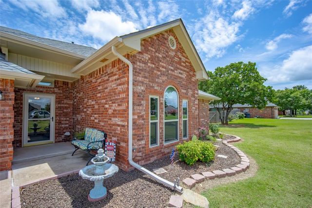1322 Houser Lane, Blanchard, OK 73010