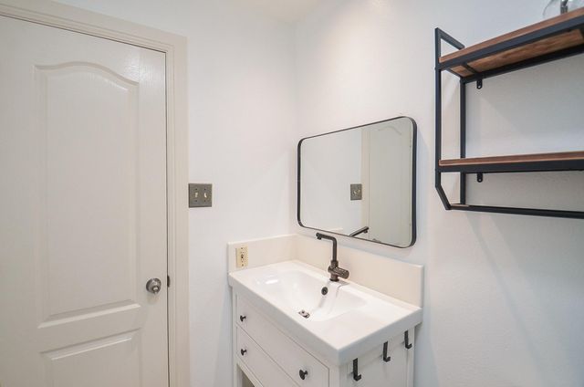 2102 Landcircle Court, Sugar Land, TX 77478