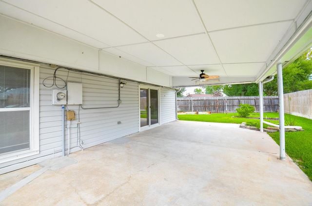 2102 Landcircle Court, Sugar Land, TX 77478