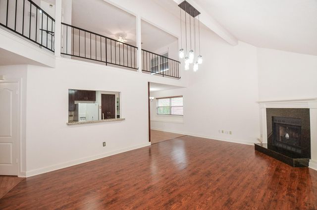 2102 Landcircle Court, Sugar Land, TX 77478