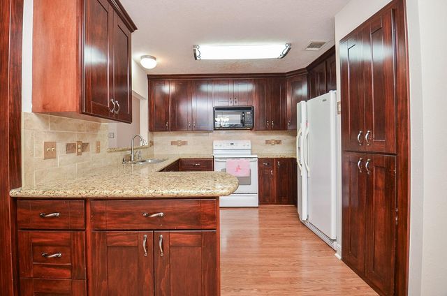 2102 Landcircle Court, Sugar Land, TX 77478