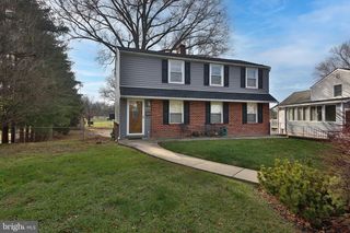 4032 FAIRWAY RD, Lafayette Hill, PA 19444