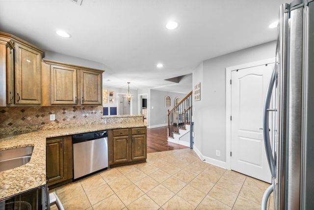 1049 Black Gum Ln, Clarksville, TN 37043