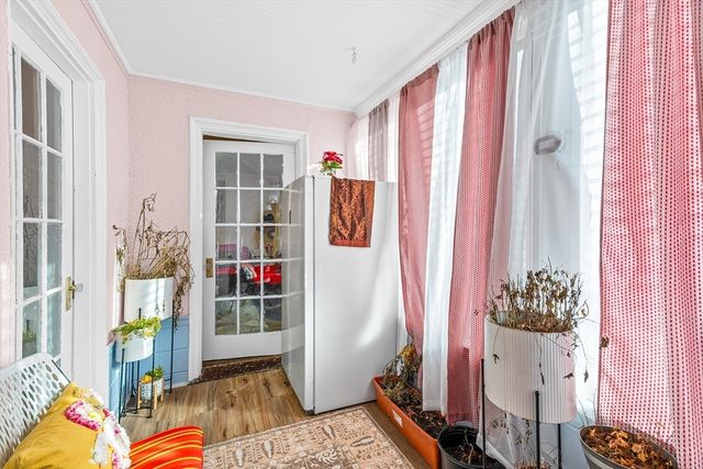 28 Maple Street, Southbridge, MA 01550