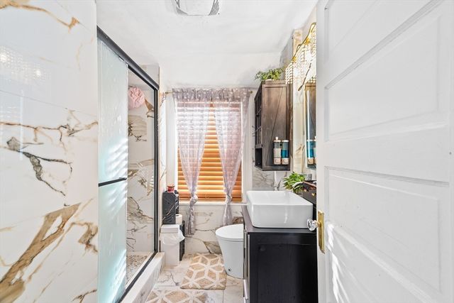 28 Maple Street, Southbridge, MA 01550