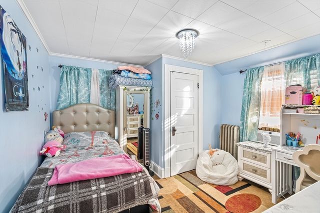 28 Maple Street, Southbridge, MA 01550