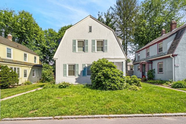 28 Maple Street, Southbridge, MA 01550