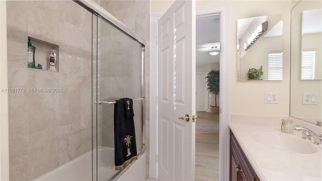 19400 SW 39th Ct, Miramar, FL 33029