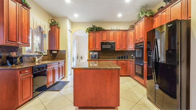 19400 SW 39th Ct, Miramar, FL 33029