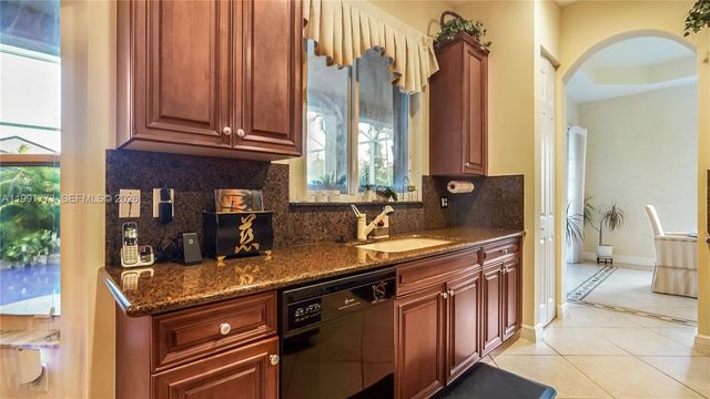 19400 SW 39th Ct, Miramar, FL 33029