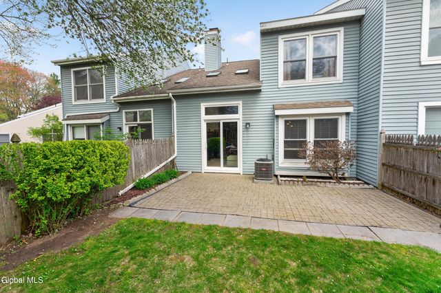 55 Stoney Creek Drive, Clifton Park, NY 12065