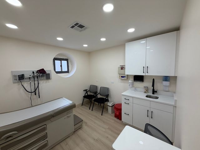 3201 S Wallace Street, Chicago, IL 60616