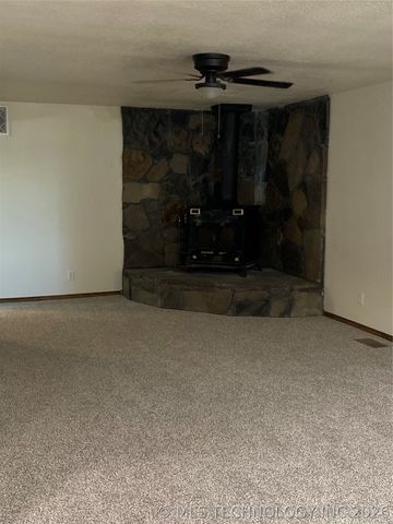 421364 E 1164, Eufaula, OK 74432