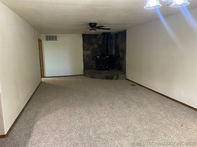 421364 E 1164, Eufaula, OK 74432