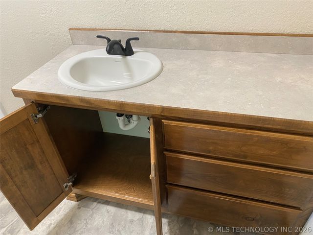 421364 E 1164, Eufaula, OK 74432