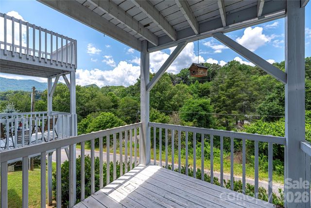 59 Nazarene Way, Waynesville, NC 28785