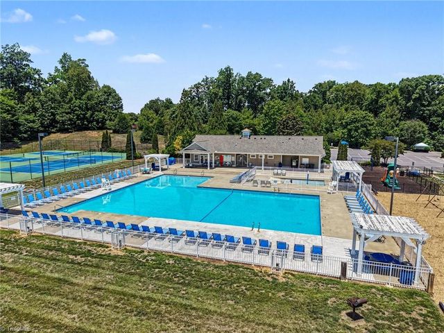 405 Gulliver Court, Greensboro, NC 27405