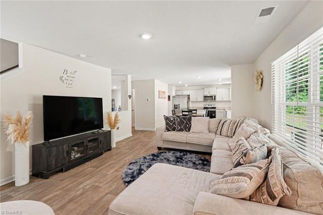 405 Gulliver Court, Greensboro, NC 27405