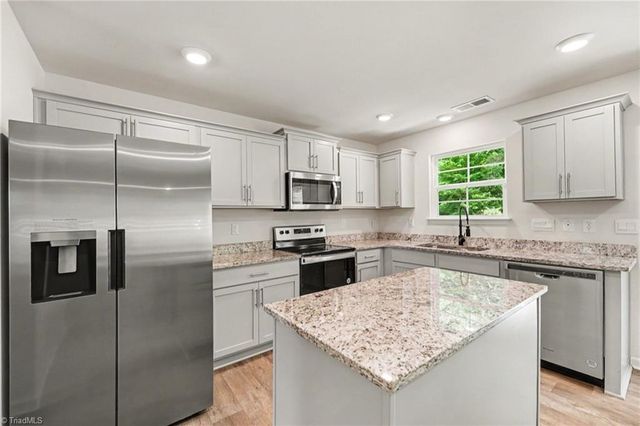 405 Gulliver Court, Greensboro, NC 27405