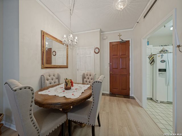 1 Towers Park Ln Apt 1513, San Antonio, TX 78209