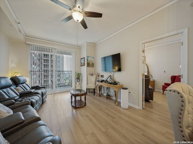 1 Towers Park Ln Apt 1513, San Antonio, TX 78209