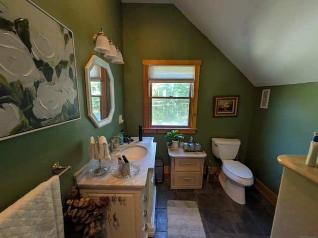 541 Benson Road, Middlebury, CT 06762