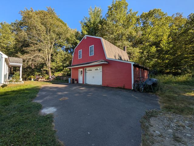 541 Benson Road, Middlebury, CT 06762