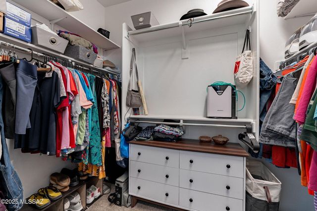 1190 Broken Hills Drive, Green Valley, AZ 85614