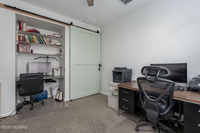 1190 Broken Hills Drive, Green Valley, AZ 85614