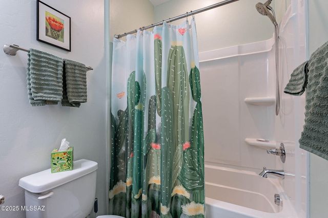 1190 Broken Hills Drive, Green Valley, AZ 85614