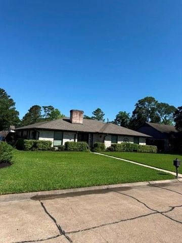 102 Cherry Tree Lane, Friendswood, TX 77546