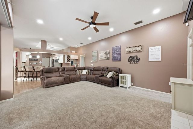 18302 SAINT JAMES COURT, Tampa, FL 33647