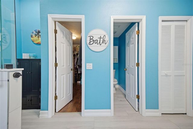 18302 SAINT JAMES COURT, Tampa, FL 33647