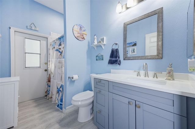 18302 SAINT JAMES COURT, Tampa, FL 33647