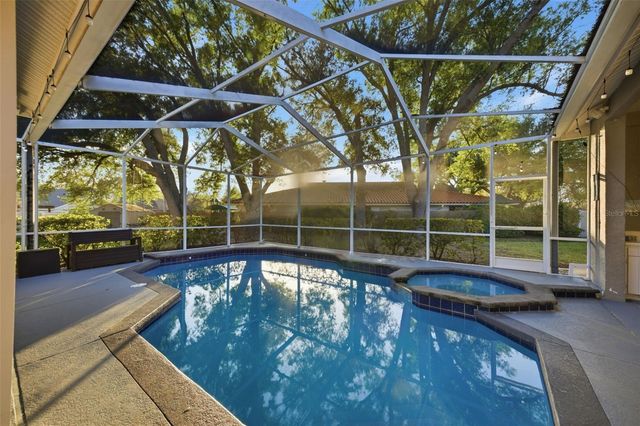 18302 SAINT JAMES COURT, Tampa, FL 33647