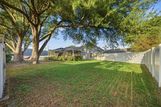 18302 SAINT JAMES COURT, Tampa, FL 33647