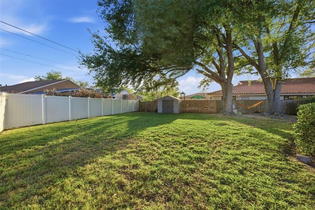 18302 SAINT JAMES COURT, Tampa, FL 33647