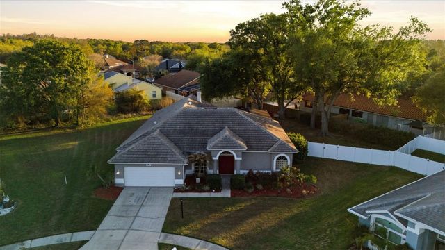 18302 SAINT JAMES COURT, Tampa, FL 33647