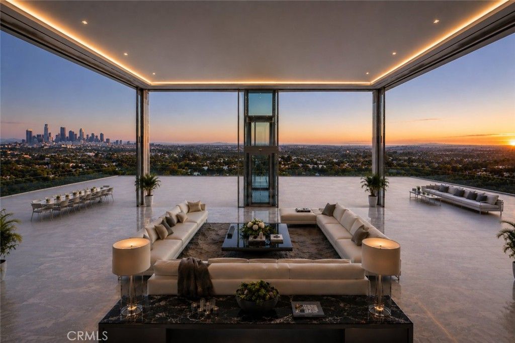 Image 7 of property listing at 8875 THRASHER, West Hollywood, CA 90069
